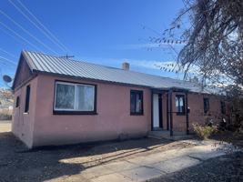 featured image of 234 Eaton Ave