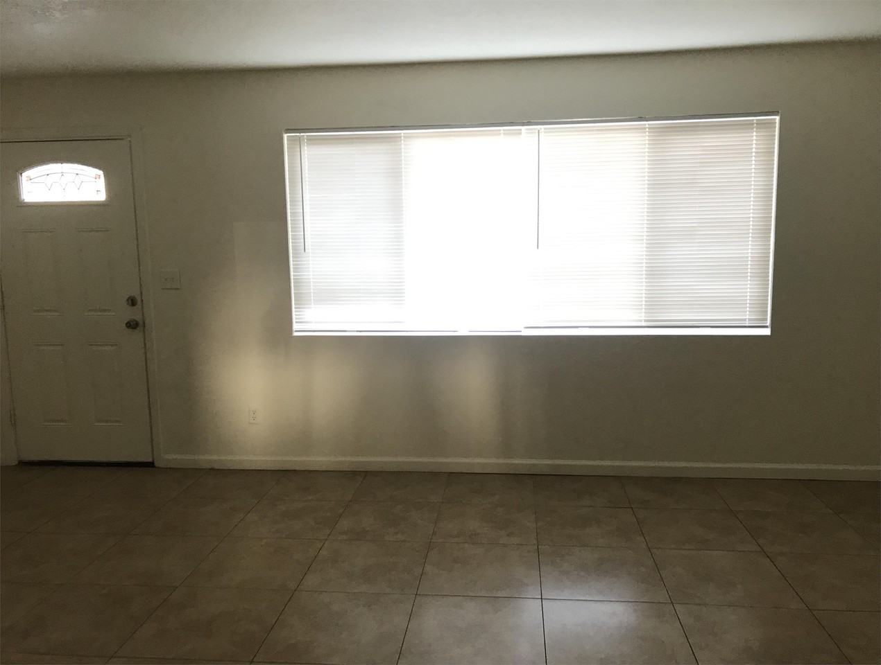 2503 N Euclid Ave #1 - Photo 5 of 22