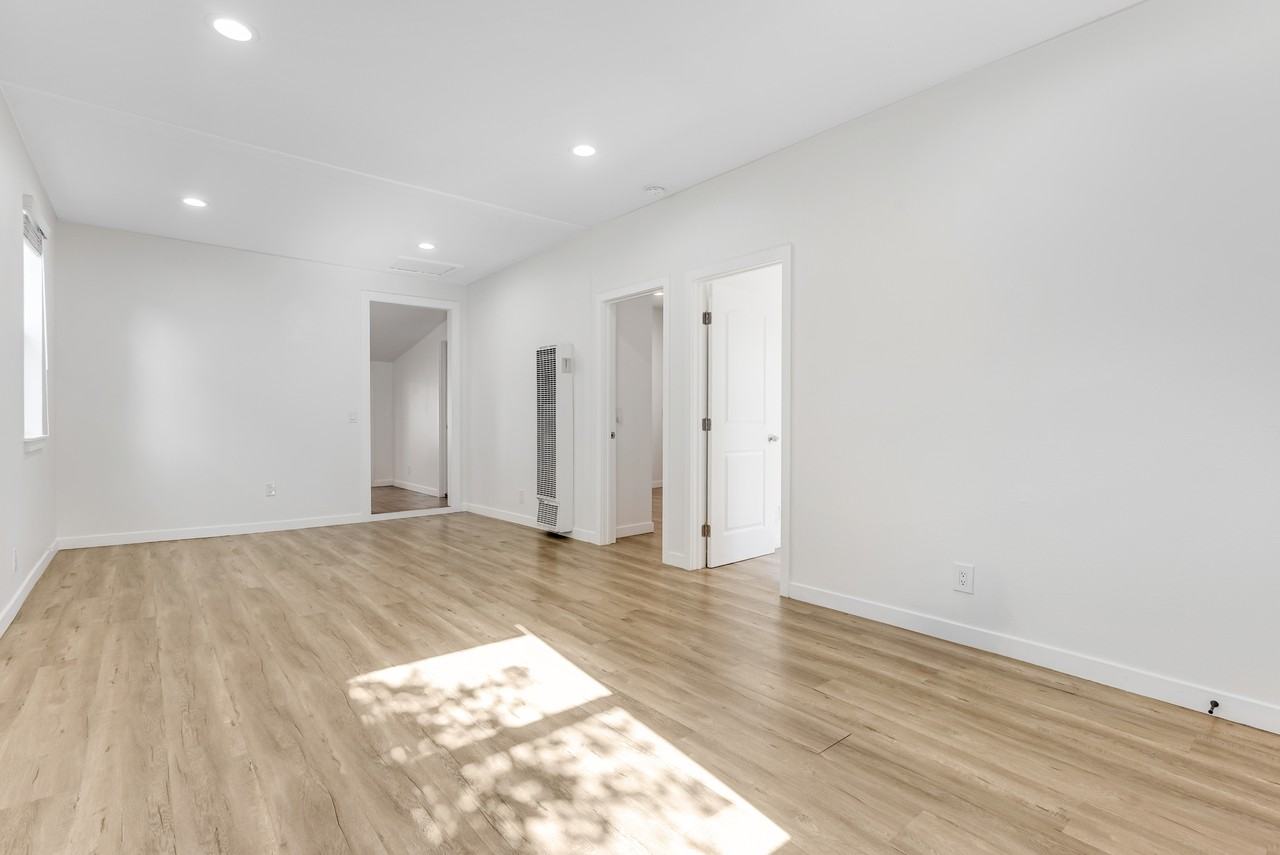 631 Indiana Ave Frnt #631FRNT - Photo 7 of 28