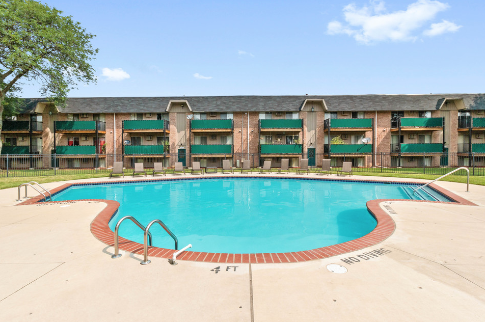 23700 W Warren St #7461UPG - Photo 6 of 7