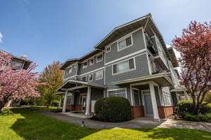 featured image of 4779 Lynwood Center Rd Ne