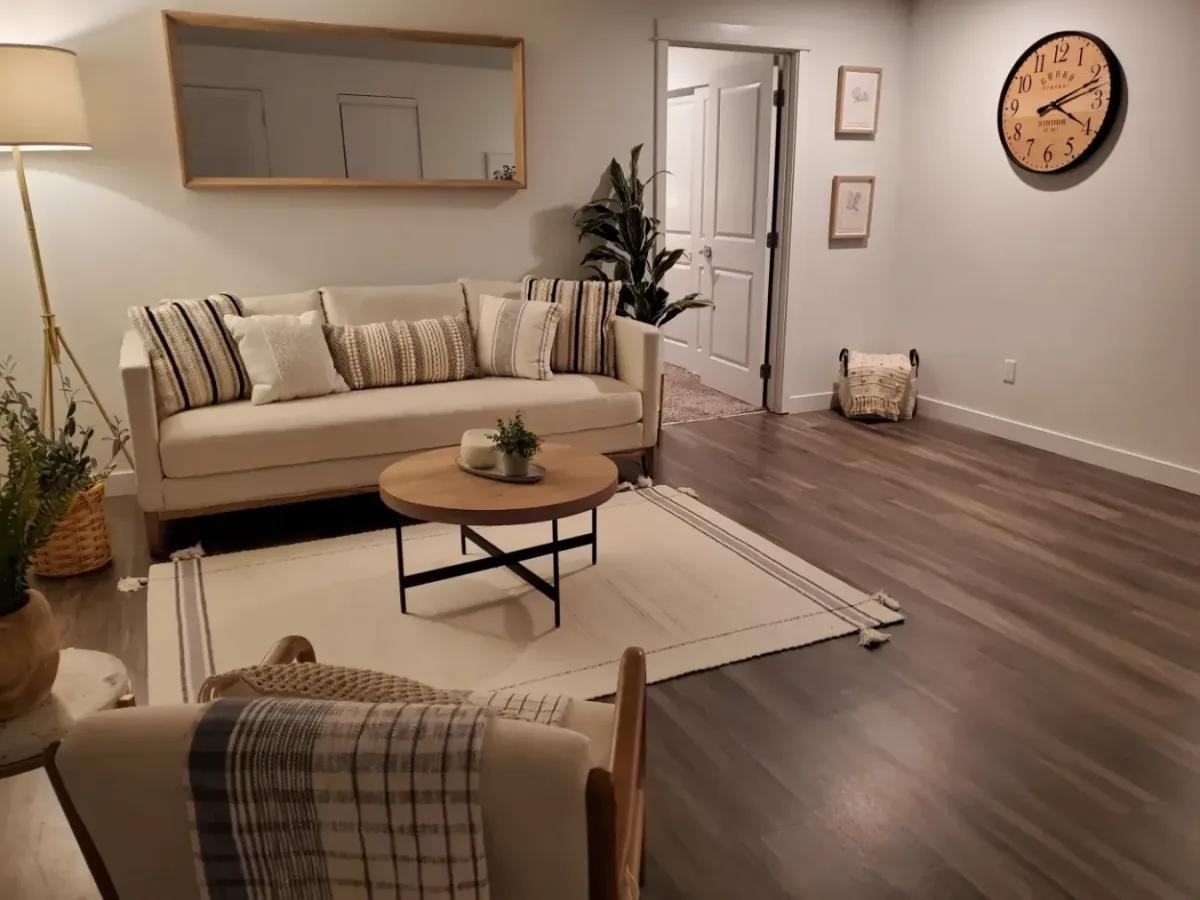 4779 Lynwood Center Rd Ne - Photo 5 of 24