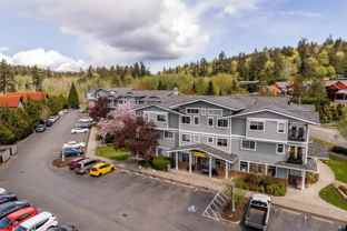 4779 Lynwood Center Rd Ne - Photo 1 of 1