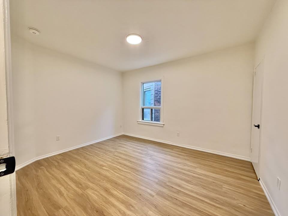 22 Ascot Avenue #2nd Floor - Photo 7 of 11