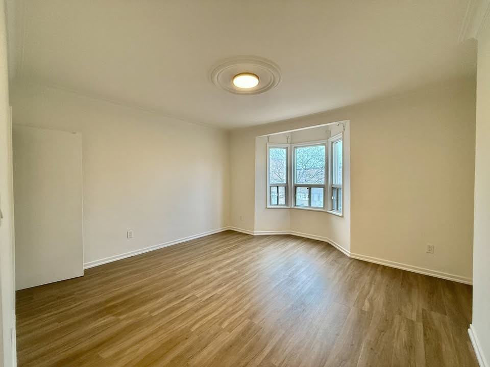 22 Ascot Avenue #2nd Floor - Photo 5 of 11
