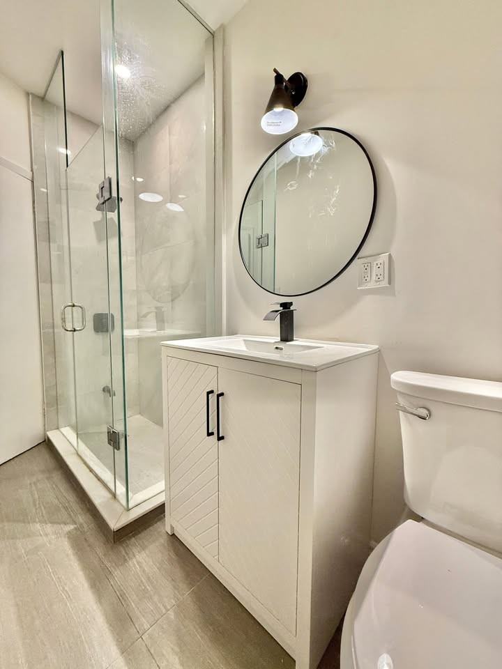 22 Ascot Avenue #2nd Floor - Photo 4 of 11