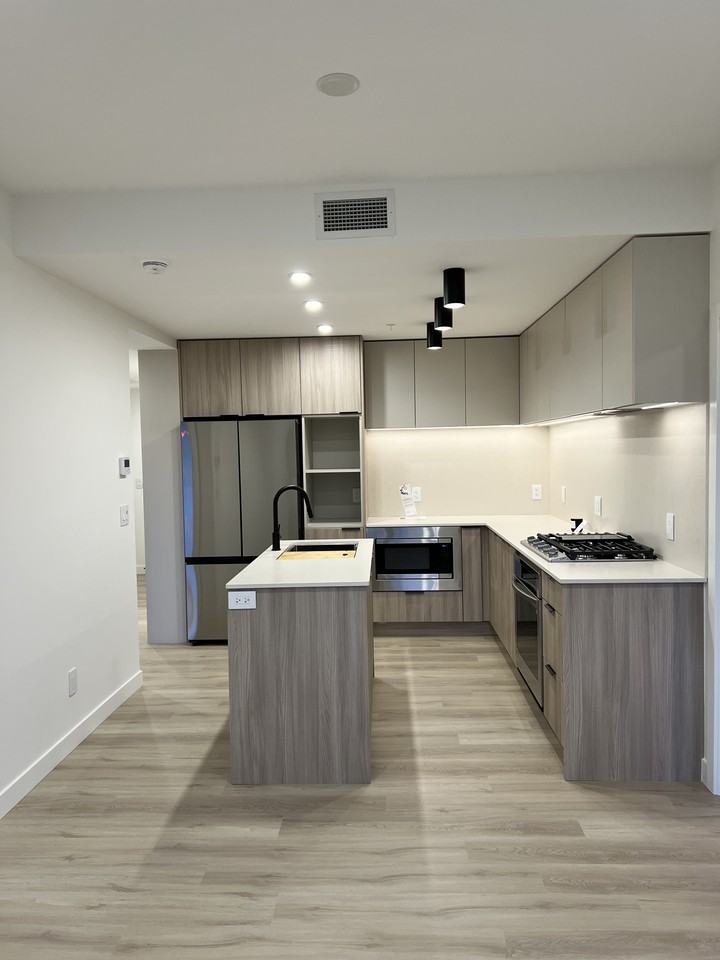 623 Kemsley Avenue #309 - Photo 4 of 37