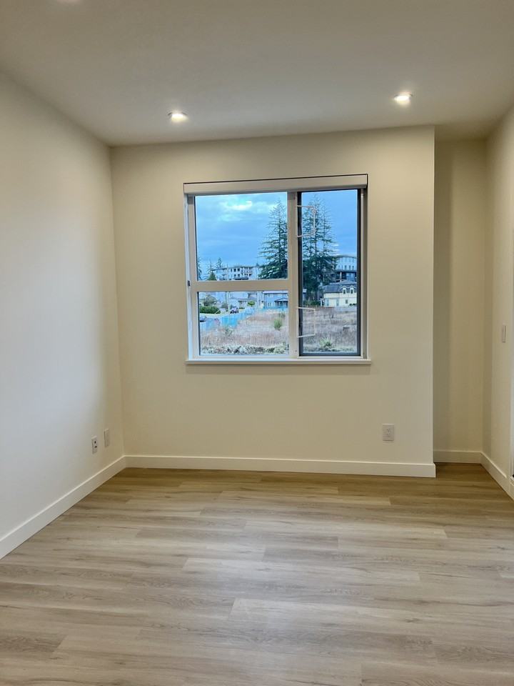 623 Kemsley Avenue #309 - Photo 3 of 37