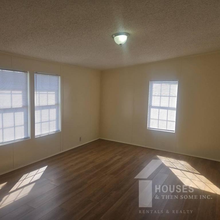 309 Ashwood Ln - Photo 3 of 22