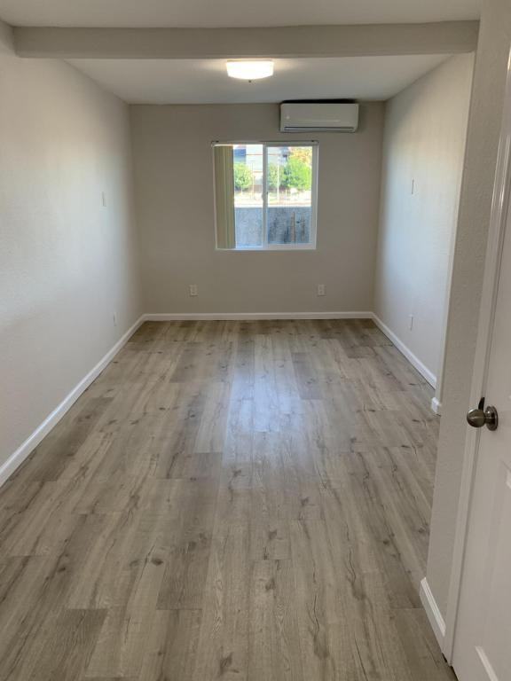 13942 Iowa St ##3 - Photo 5 of 8