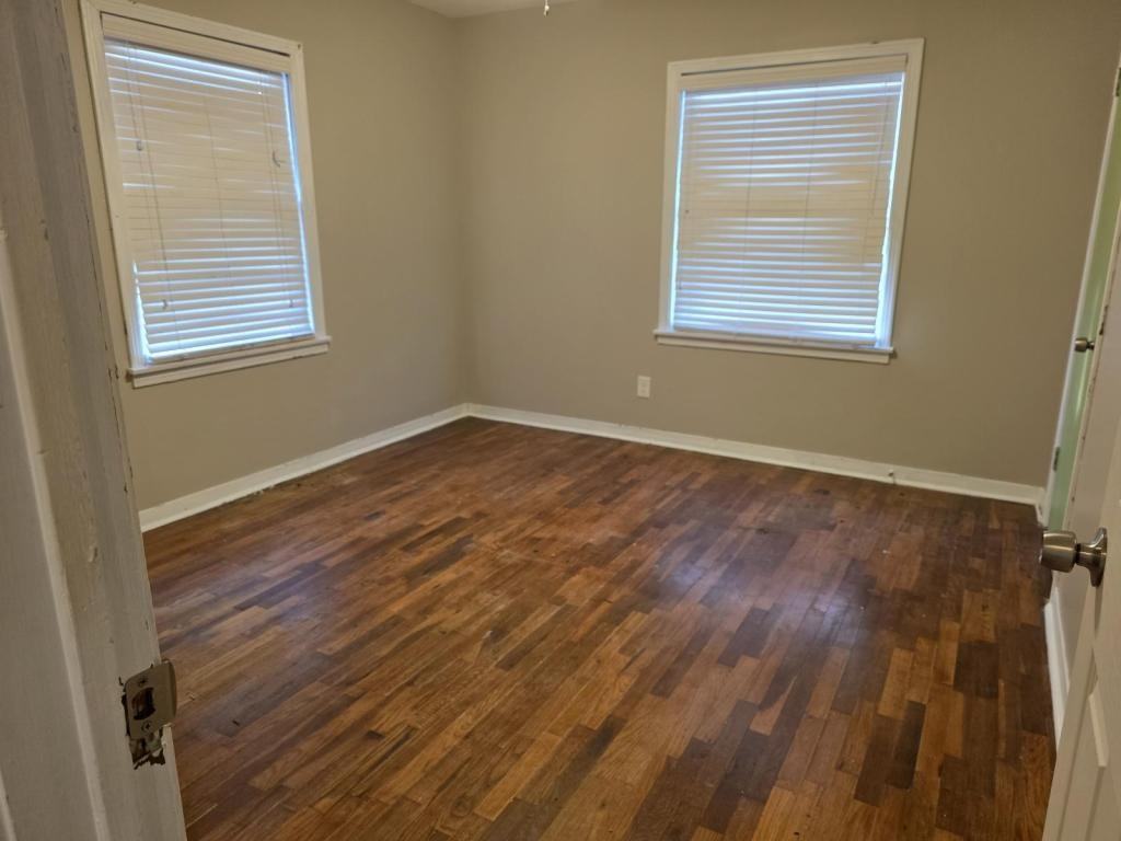 555 S 9th St - Photo 3 of 13