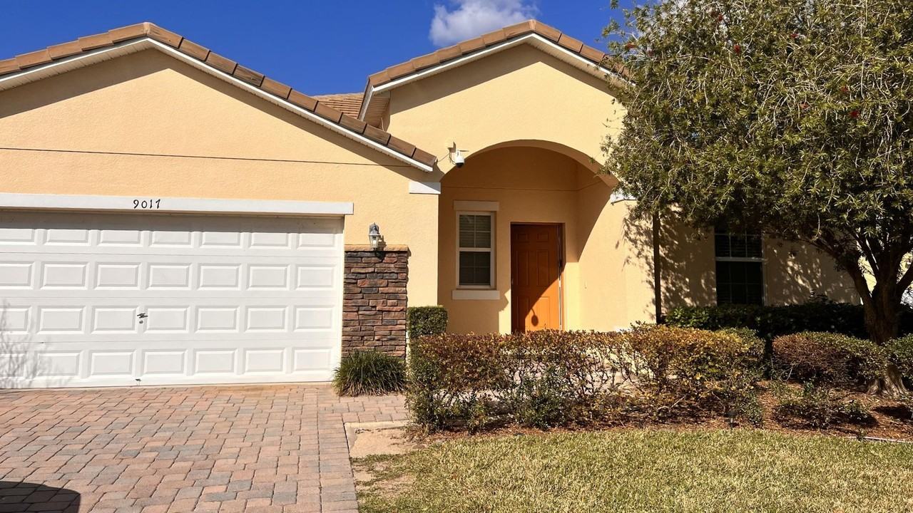 9017 Paolos Pl - Photo 3 of 19