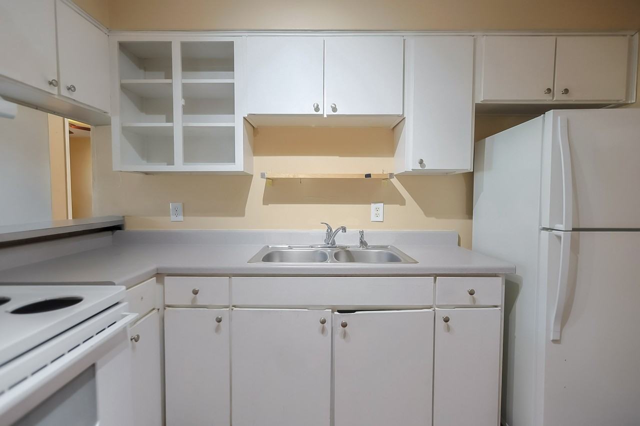 1243 N Lbj Dr #B - Photo 4 of 9