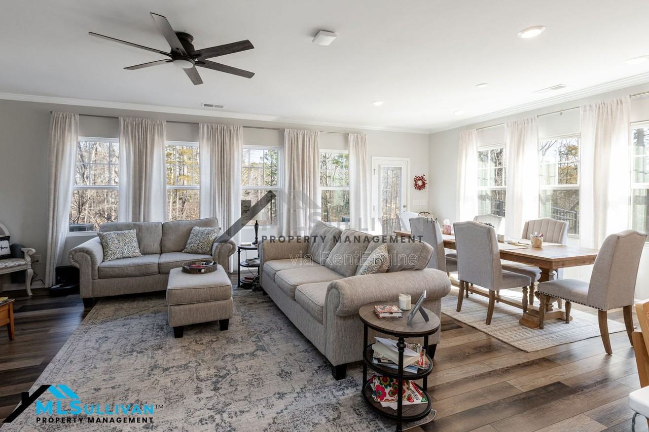 312 Bedivere Ln - Photo 7 of 31