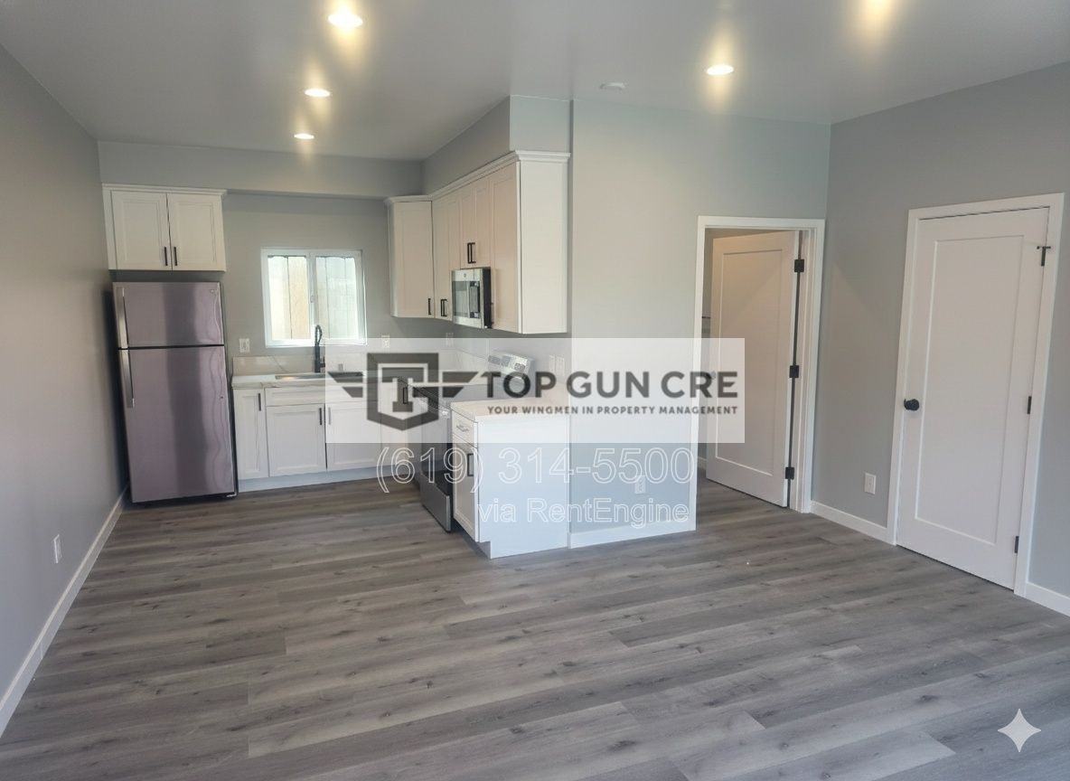 4866 Fond Du Lac Ct - Photo 2 of 5