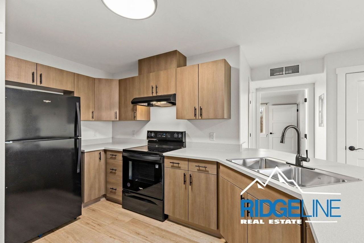 2501 8th Ave N - Photo 5 of 23