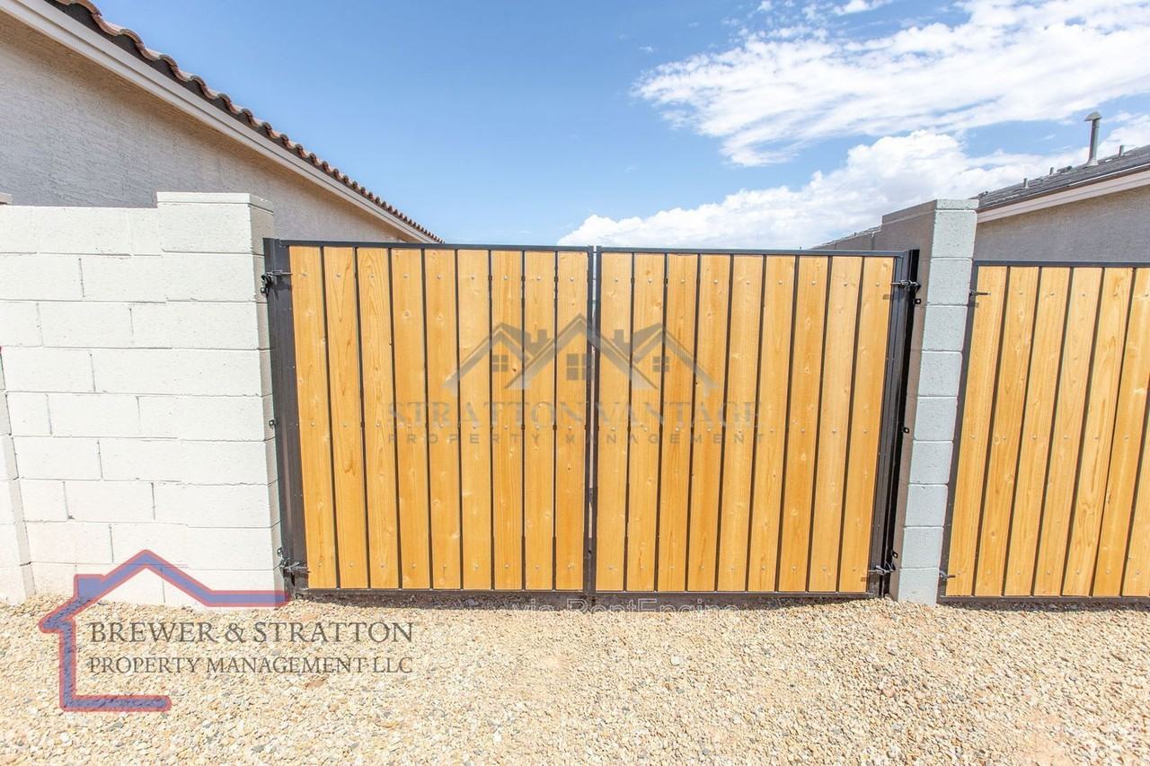 2028 E Brooklyn Dr - Photo 5 of 48