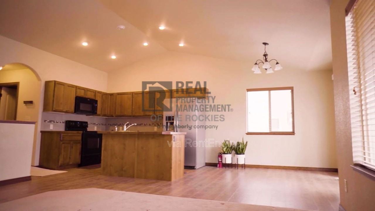 6837 Langland St - Photo 5 of 13