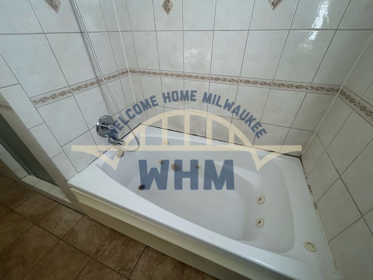 6578 N 73rd St - Photo 4 of 10