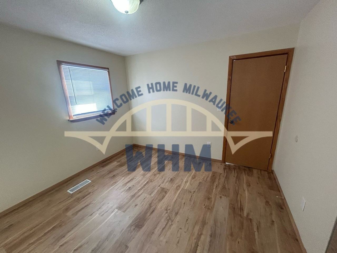 6578 N 73rd St - Photo 5 of 10