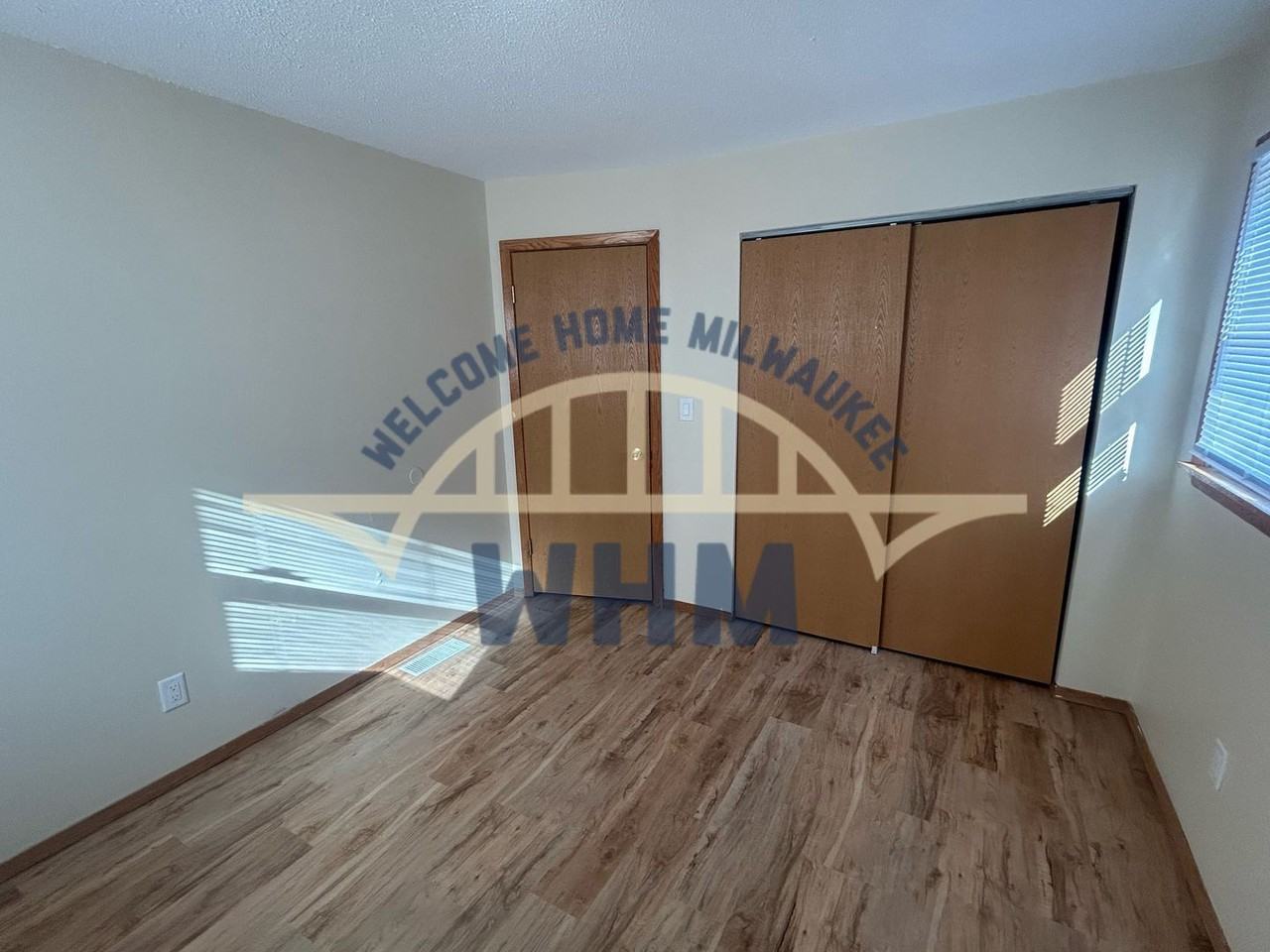 6578 N 73rd St - Photo 6 of 10