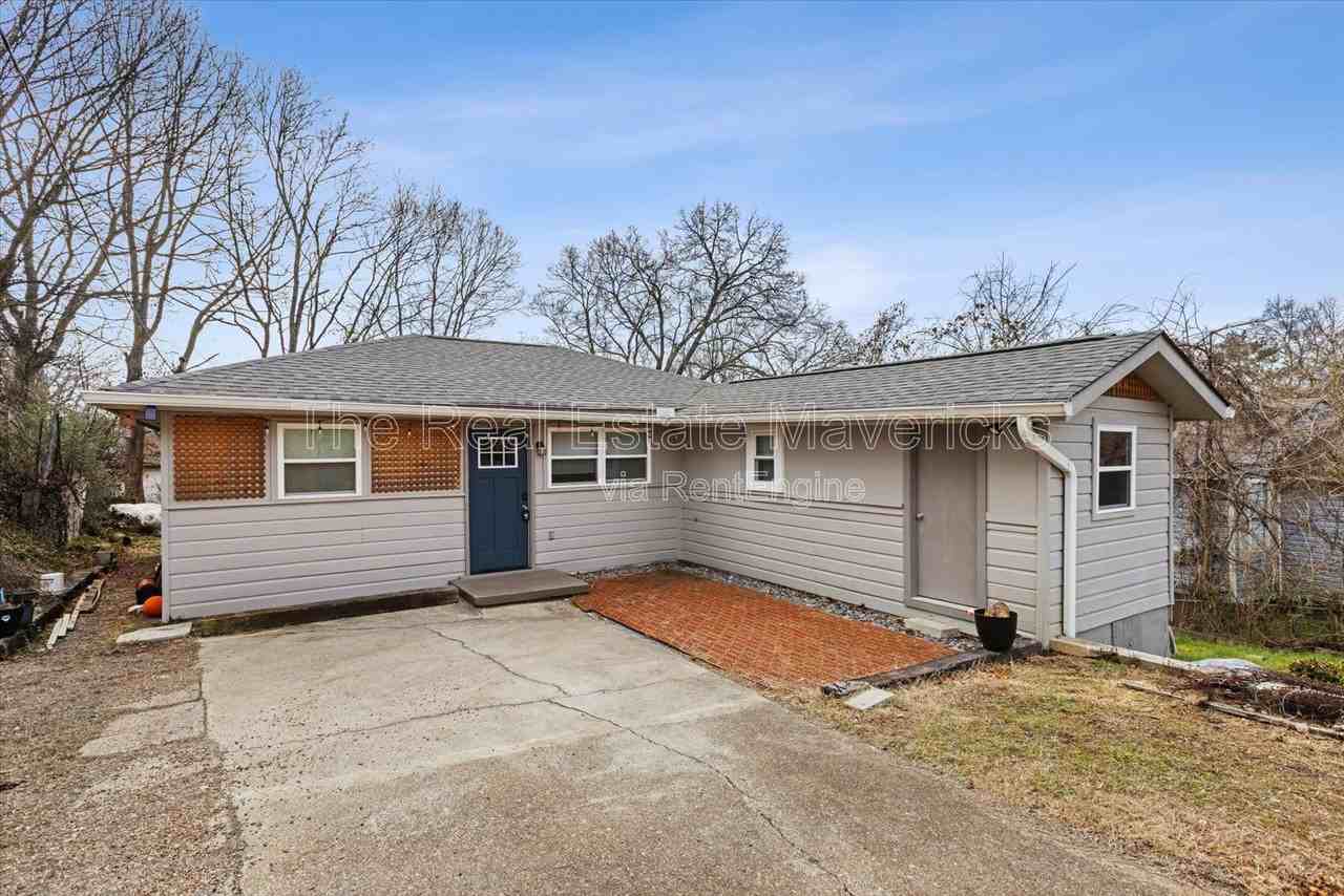 5312 Slayton Ave - Photo 3 of 13