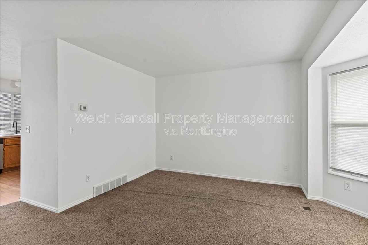 4966 S 5100 W #912 - Photo 5 of 34