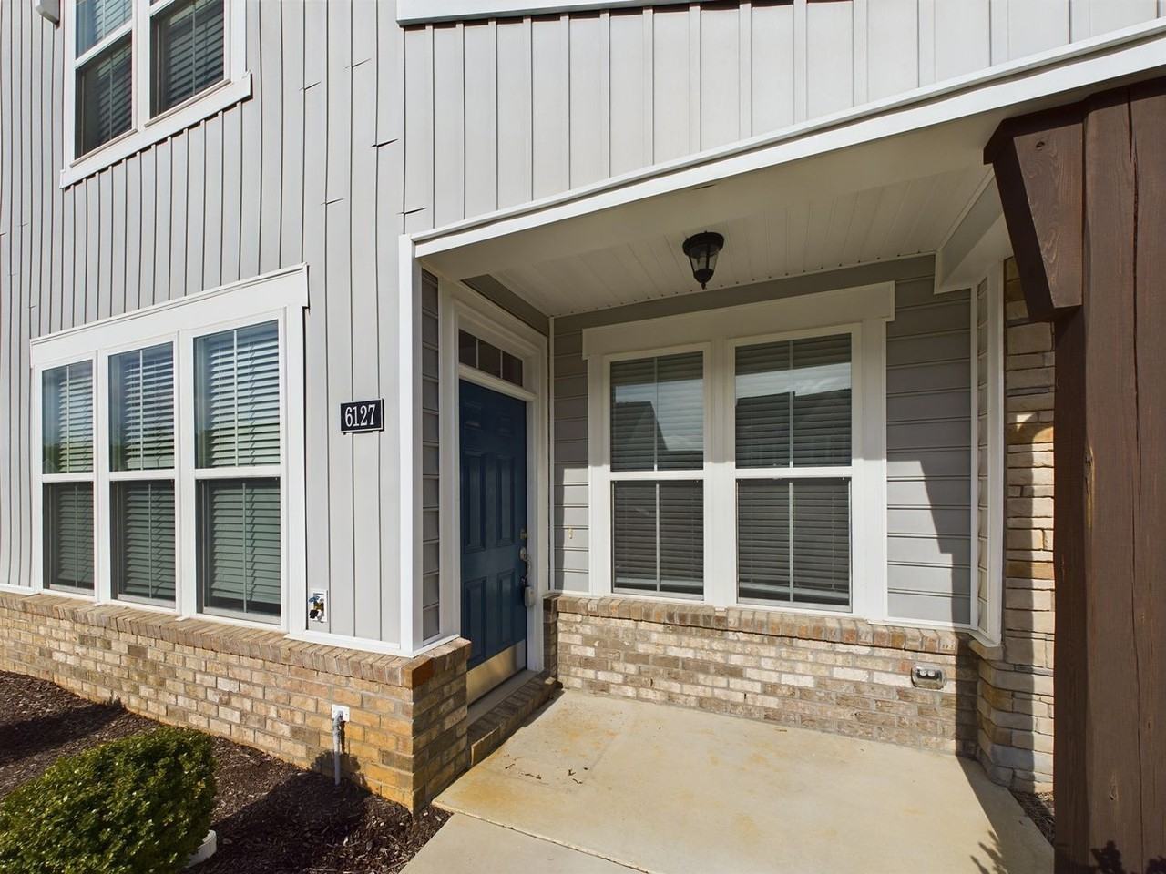 6127 Buntline Ln - Photo 6 of 36