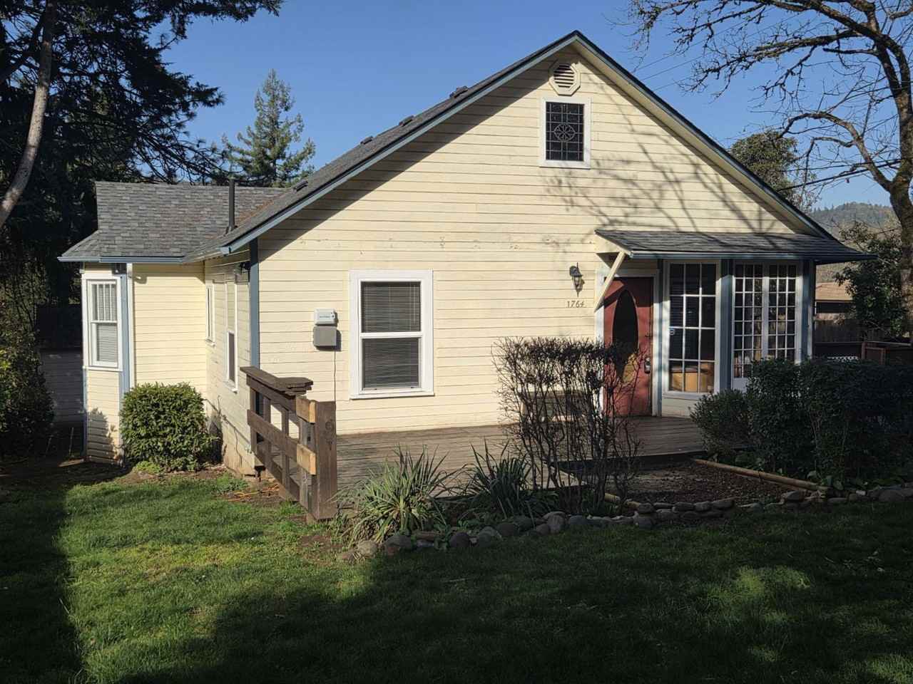 1764 Se Douglas Ave - Photo 2 of 20