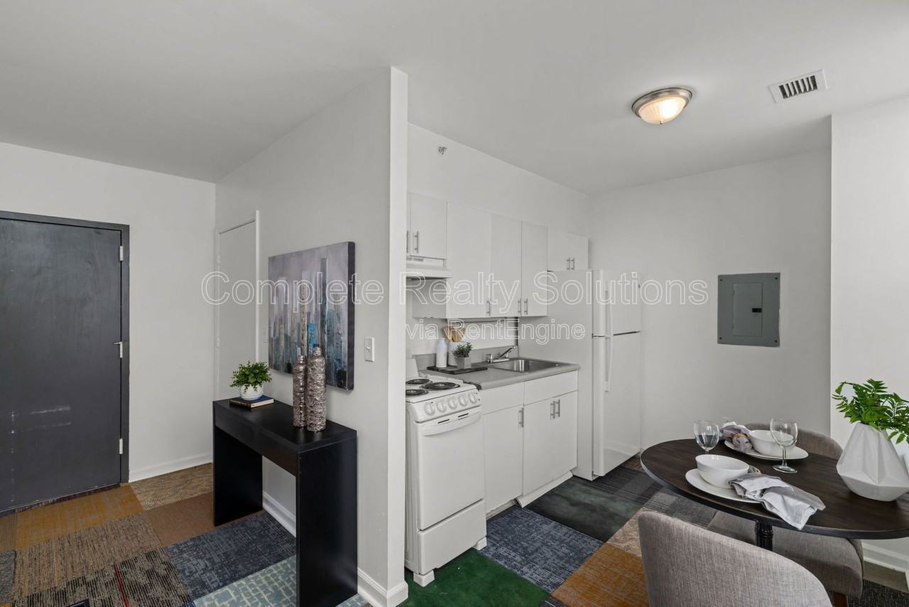 8612 Halls Ferry Rd #301 - Photo 5 of 21