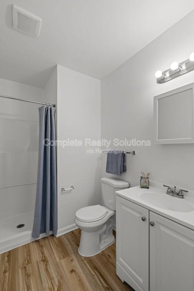 8612 Halls Ferry Rd #301 - Photo 7 of 21