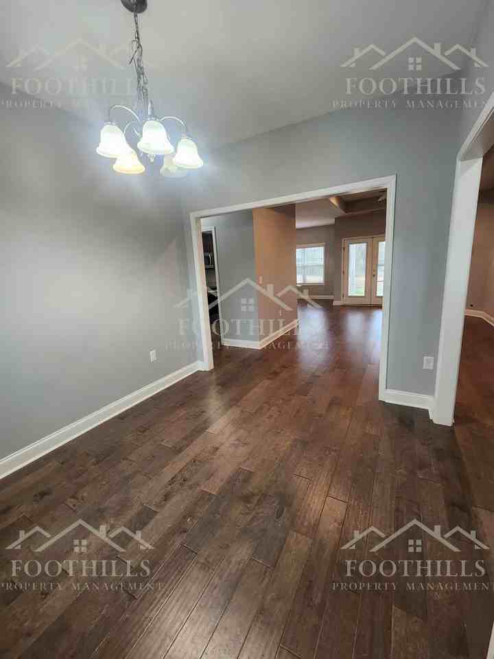 1413 Dunn Rd #A - Photo 4 of 28