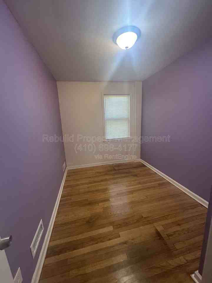 4430 Shamrock Ave - Photo 7 of 15