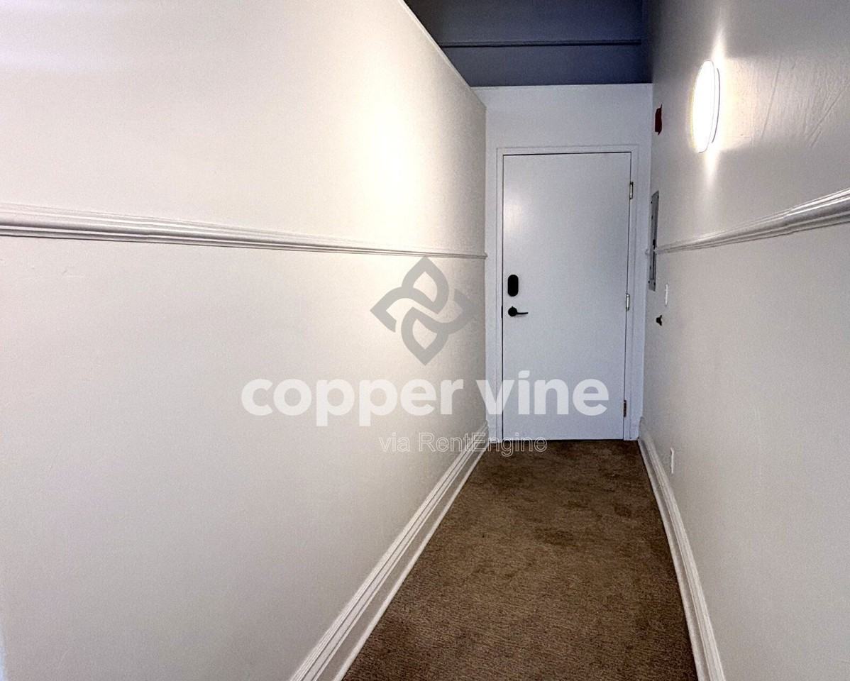 1617 California St #3B - Photo 3 of 16