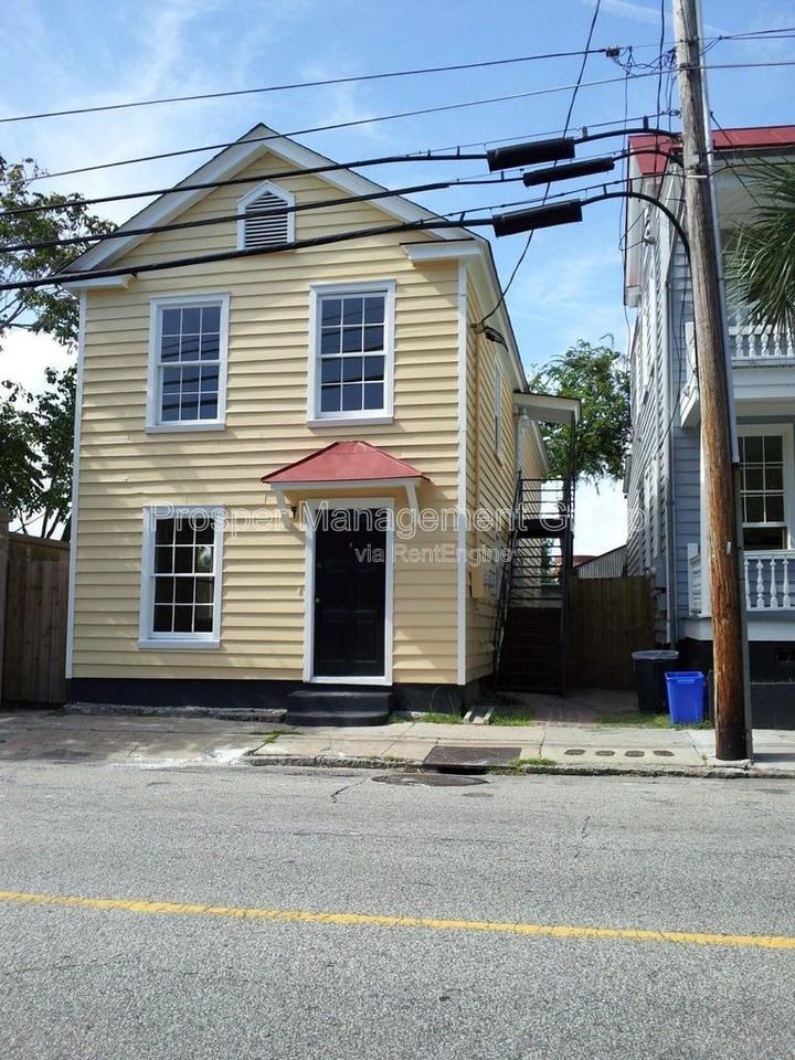 Columbus St #B - Photo 2 of 20