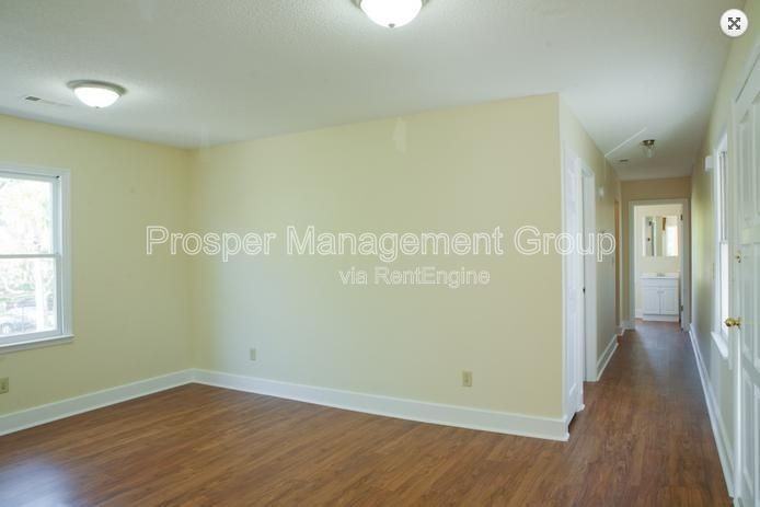 Columbus St #B - Photo 4 of 20