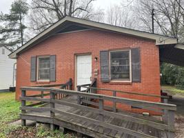 featured image of 1328 S Franklin St