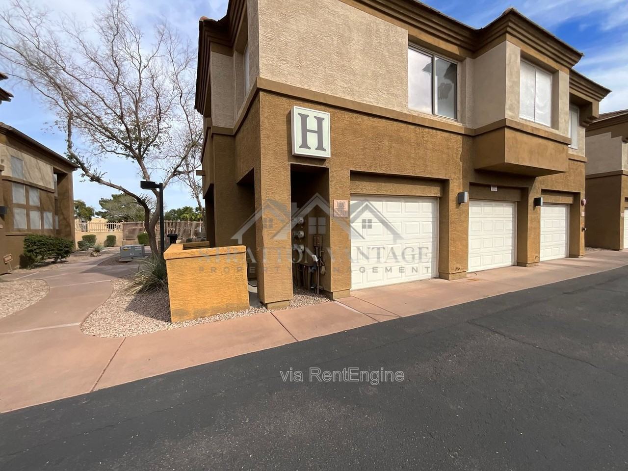 1445 E Broadway Rd #220 - Photo 3 of 40