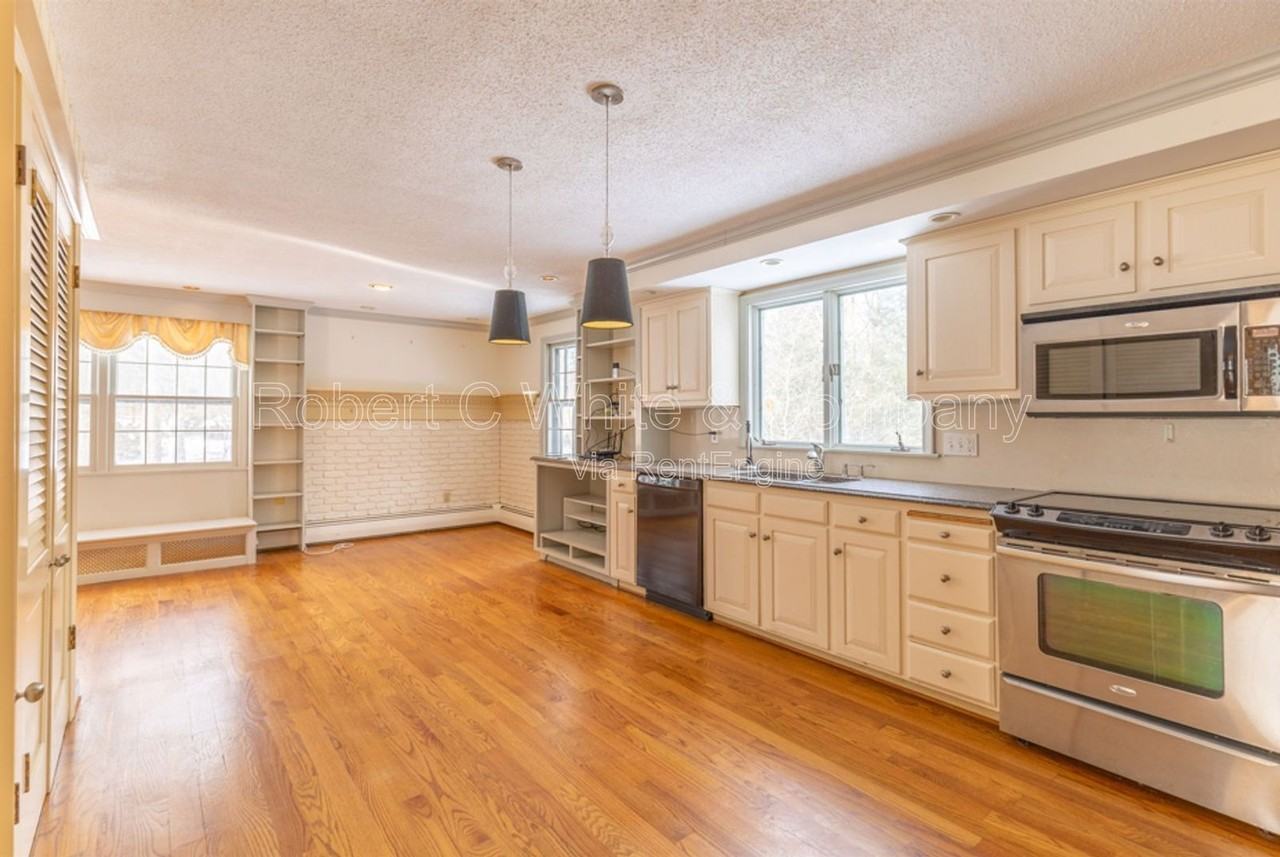 57 Ellise Rd - Photo 4 of 27