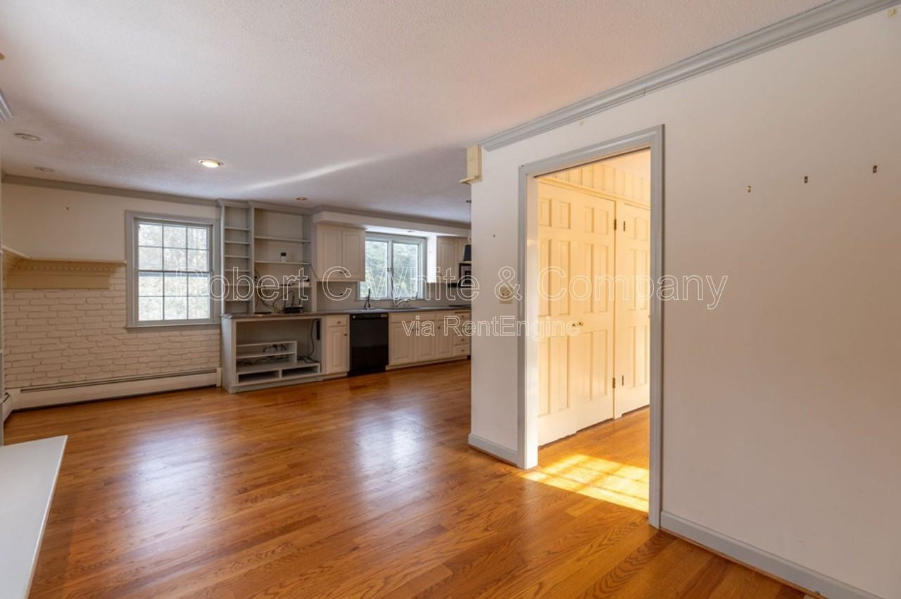 57 Ellise Rd - Photo 7 of 27