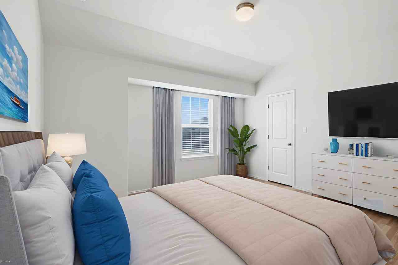 720 Coltrane Dr - Photo 4 of 50