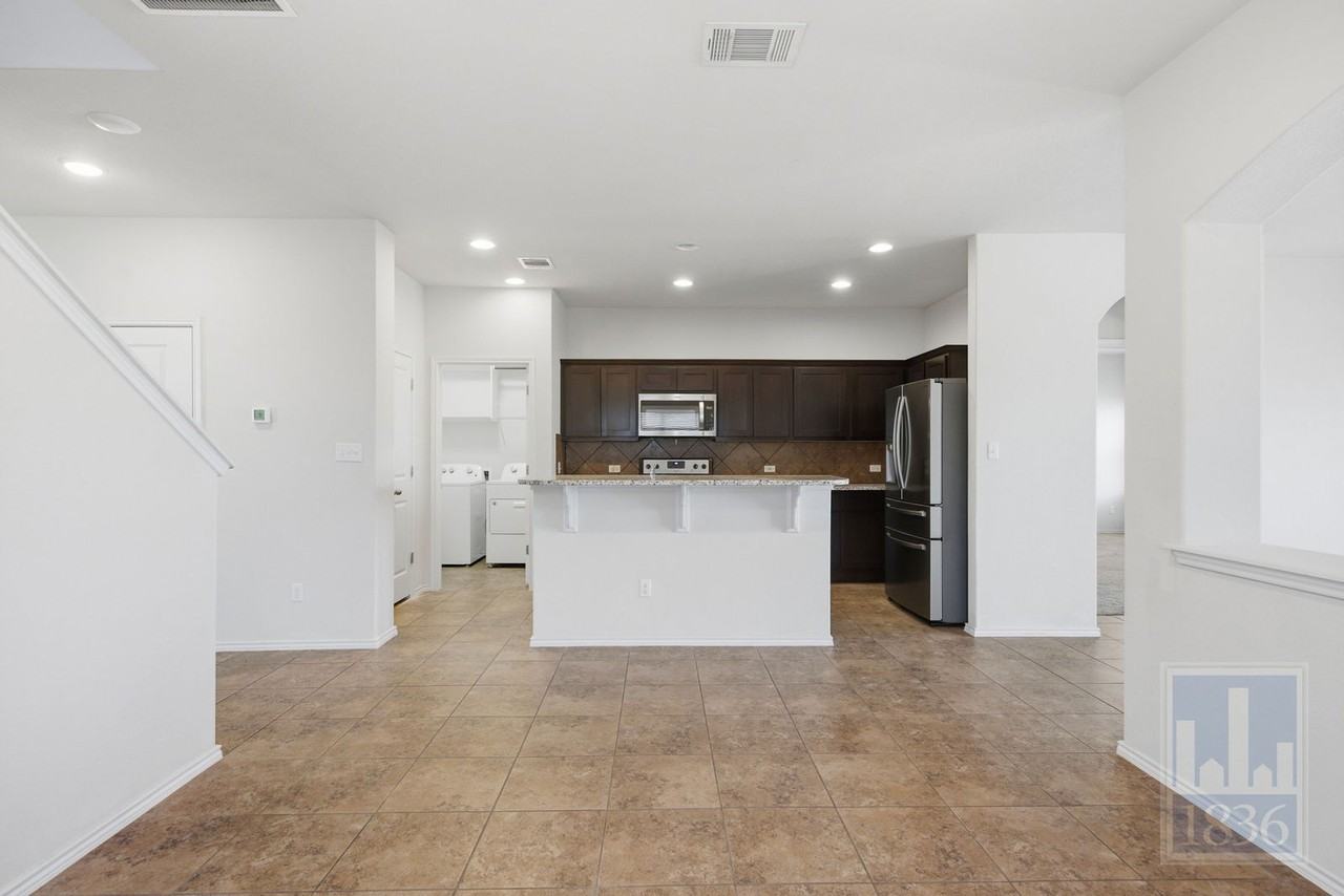 720 Coltrane Dr - Photo 7 of 50