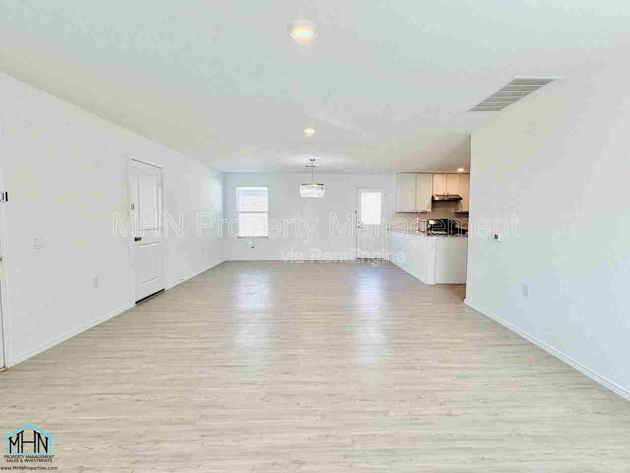 10154 Asta Trl - Photo 3 of 21