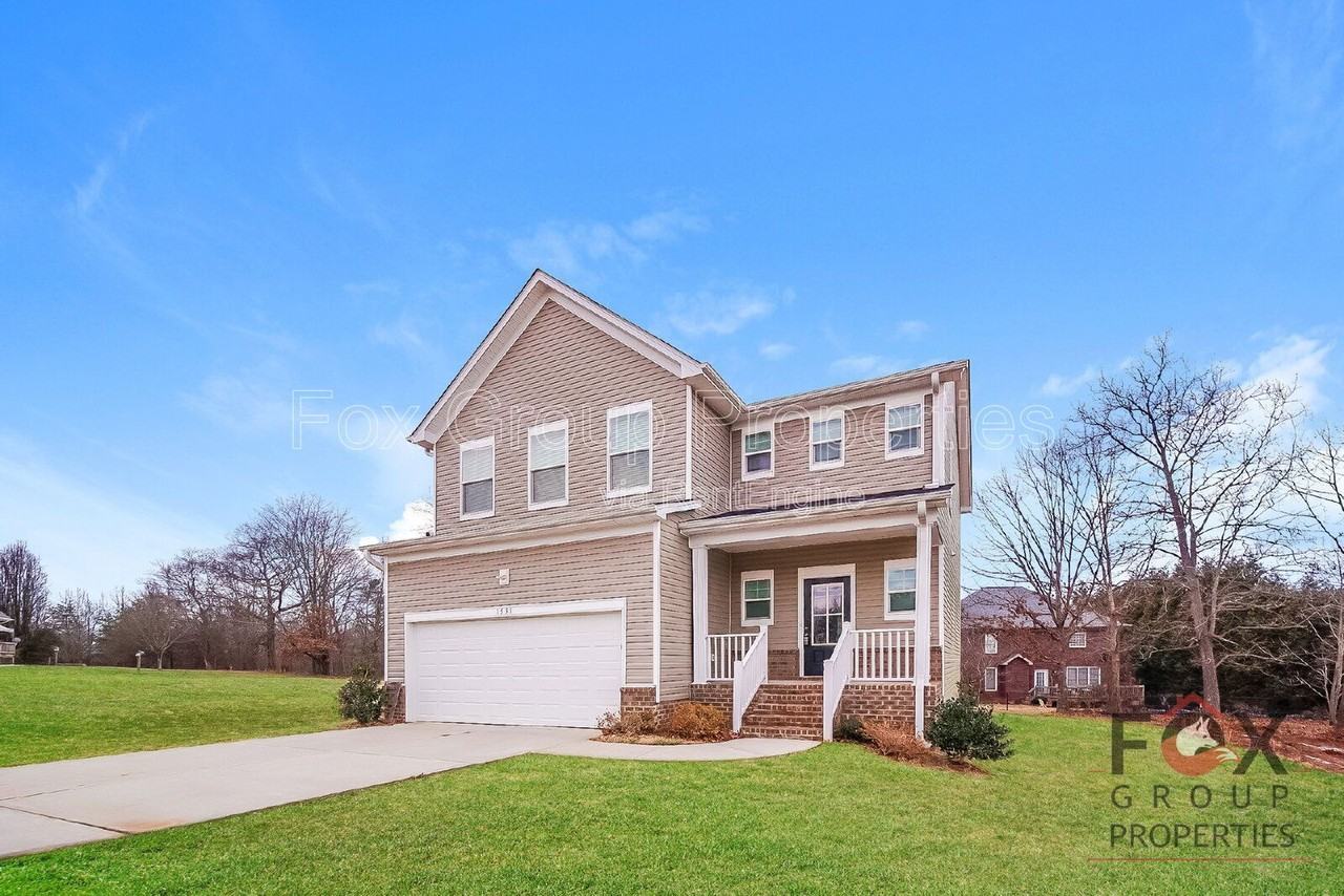 1531 Antioch Dr - Photo 6 of 23