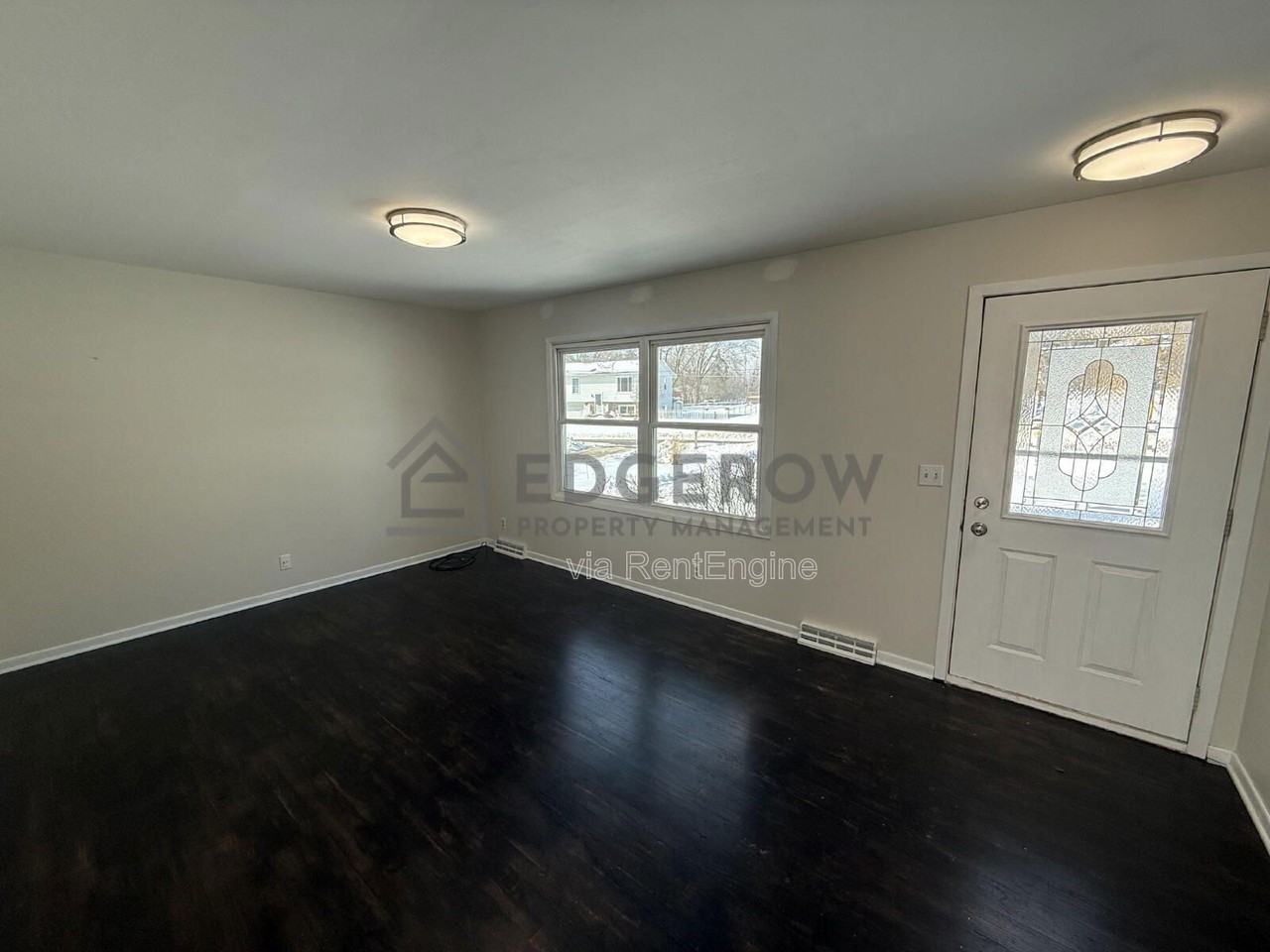 2714 Colton Ave Se - Photo 3 of 19