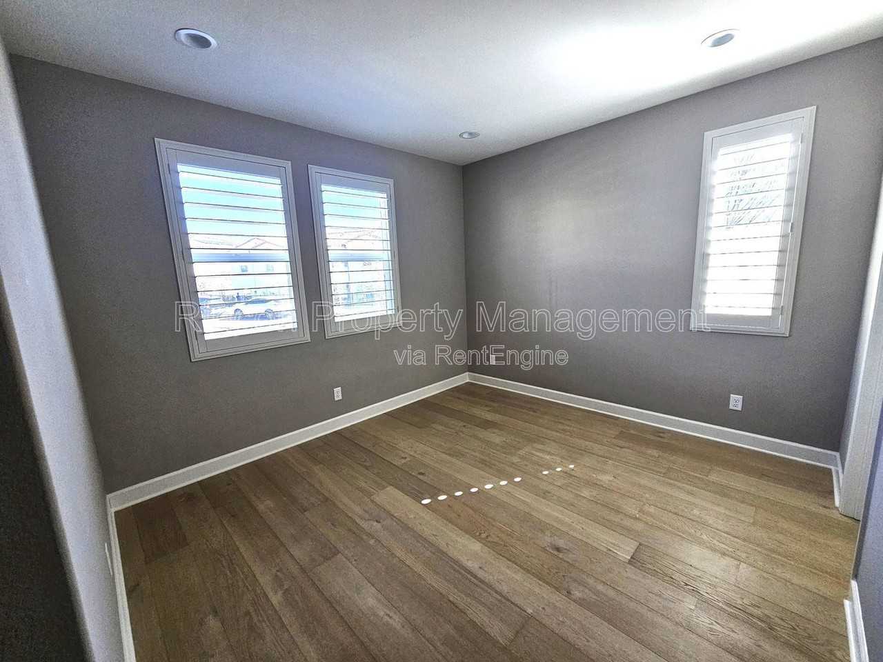 97 Nevada Ave - Photo 2 of 50