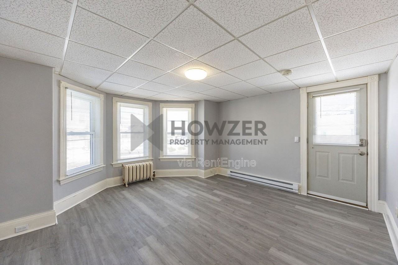 121 Park St #2 - Photo 4 of 20