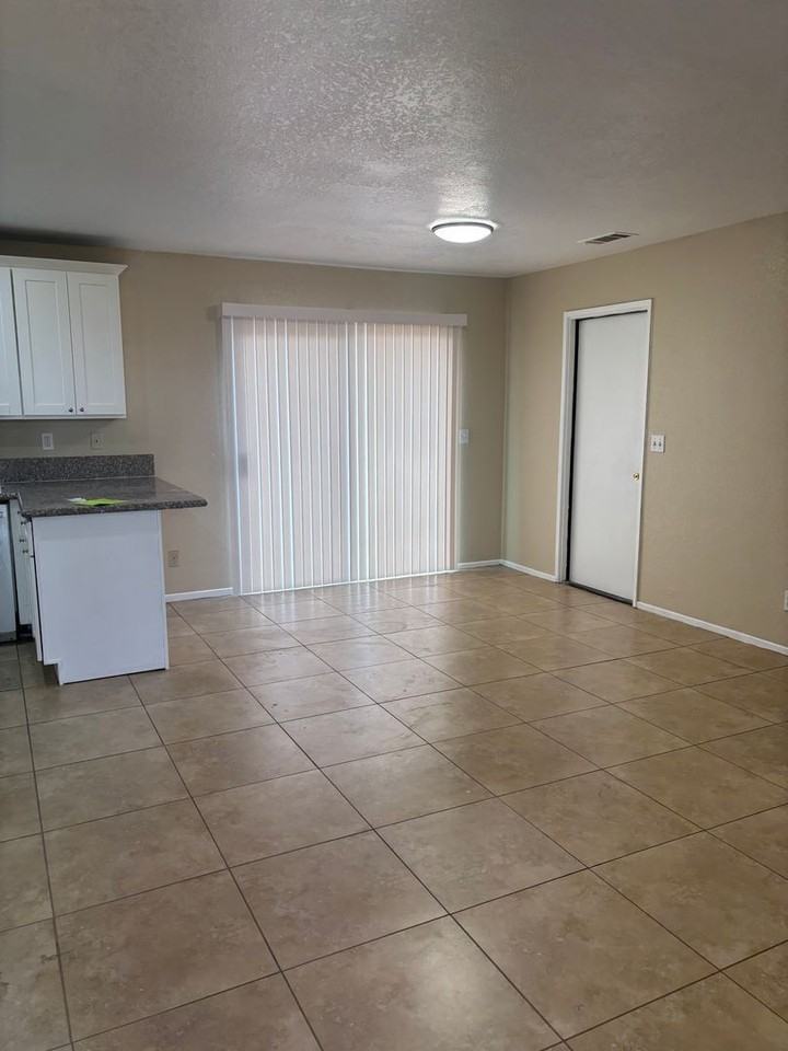 22393 Little Beaver Rd - Photo 5 of 10