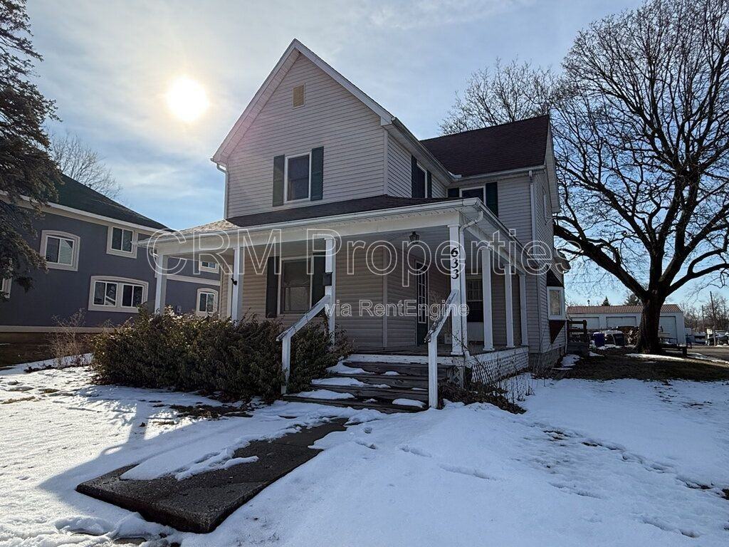 633 1/2 S Main St - Photo 2 of 20