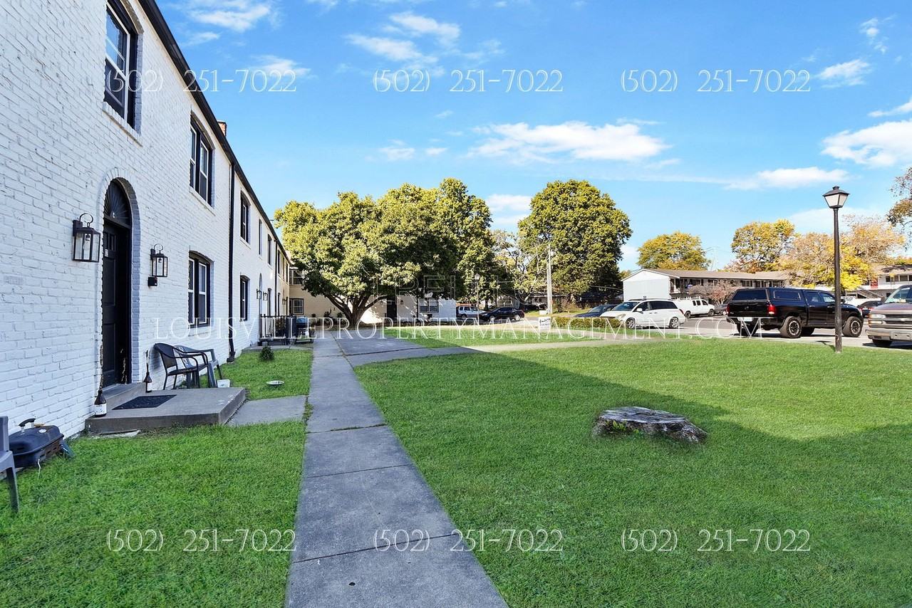 3316 Noe Way #17 - Photo 2 of 4